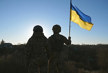 Ukraine’s defense at risk as U.S. suspends intelligence and military aid