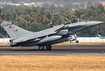 Indian Rafale crashes in Punjab following retaliatory night raid on Pakistan
