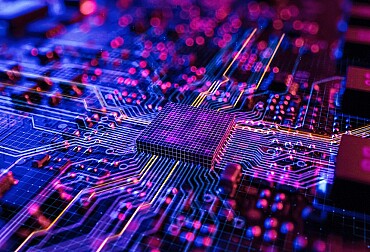 Quantum independence: State sovereignty between lasers, chips, and geopolitics